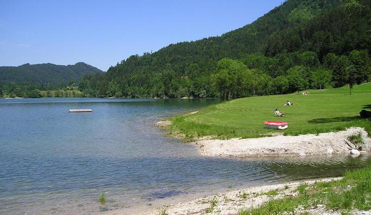Liegewiese am See