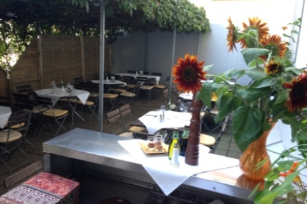 Gastgarten - Gartenlaube