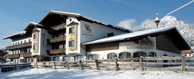 Hotel Hauserwirt Winteransicht