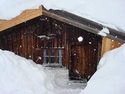 Angerhütte verschneit