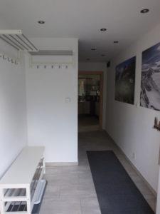 Flur mit Garderobe