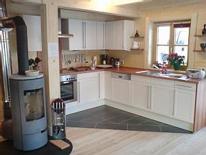 Vollständig ausgestattete Küche