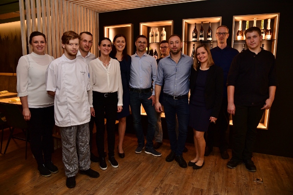 Lachinger&#039;s Kitchen and Wine