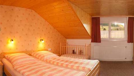 2. Schlafzimmer