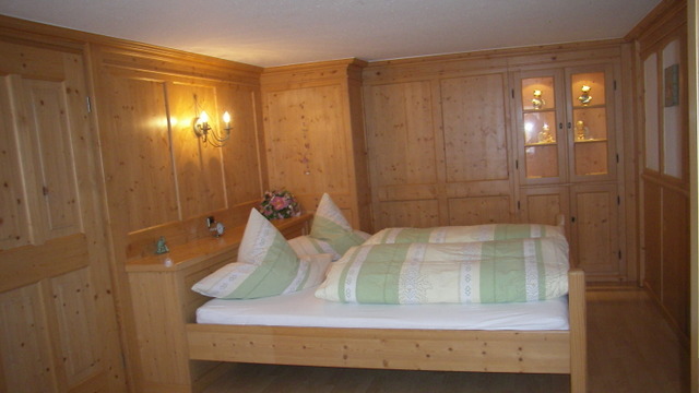 Schlafzimmer Rosenwohnung