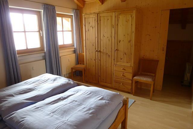 Schlafzimmer groß Bett 180 x 200