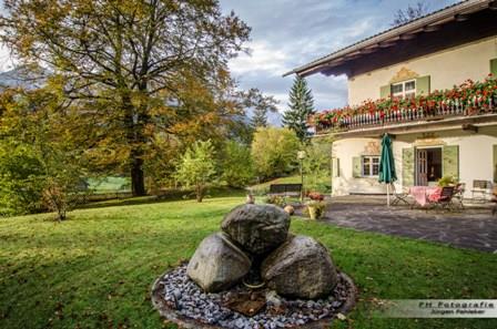 Blick von Osten mit der Alpspitze im Hintergrund