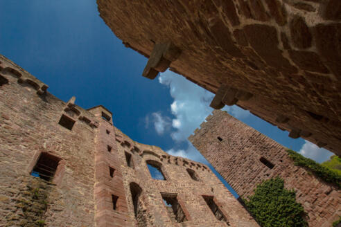 Innenhof der Henneburg in Stadtprozelten
