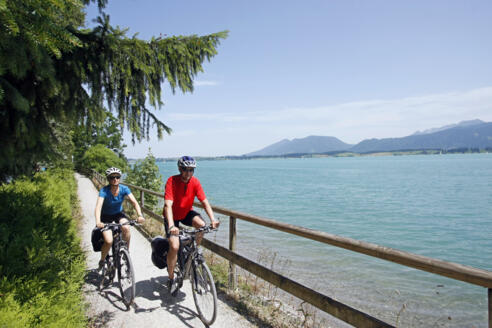 Radfahren am Forrggensee