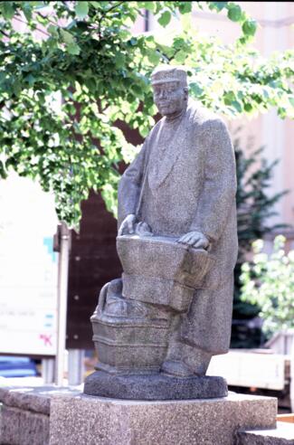 Hof, Wärschtlamo-Denkmal