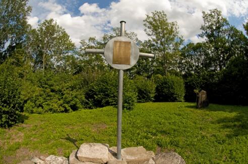 Kreuz an der Stelle der ehemaligen Kapelle - Kloster am Georgenberg - Bad Rodach