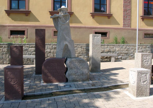 Pfeiferdenkmal in Helmstadt