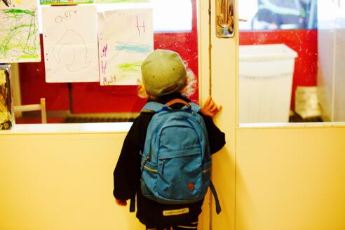 Eingang Grundschule Kind