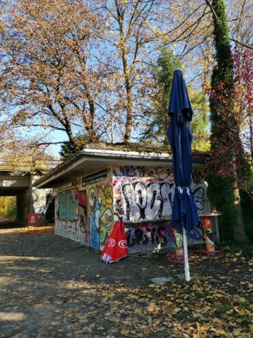 Kiosk Braunauer Eisenbahnbrücke
