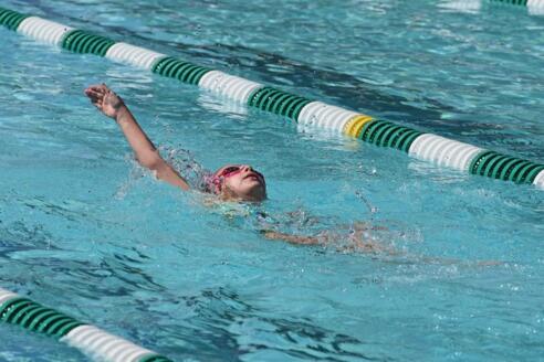 Schwimmen im Hallenbad Mainburg