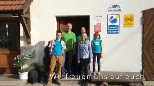 Rundgang auf dem Hof