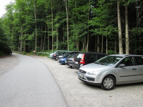 Parkplatz unterhalb der Ruine Wartenfels