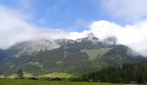 Erste Ausblicke auf den Gosaukamm