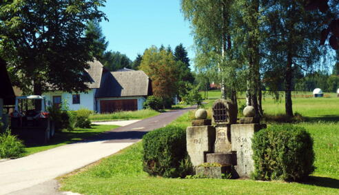 Wegmarterl Windhag 740m, Güterweg Grubdorf