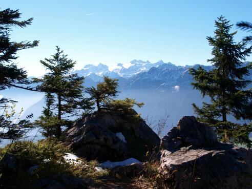Ewige Wand 1185m mit Dachsteingletscher