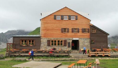 Stuttgarter Hütte