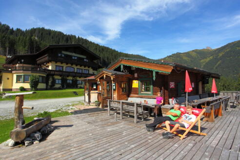 Alpentaverne-Zapfenbar