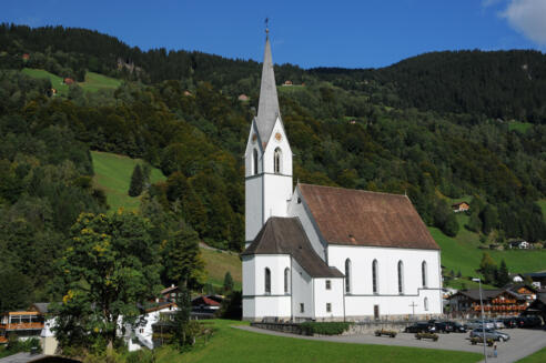 Pfarrkirche Heilige Josef und Nikolaus