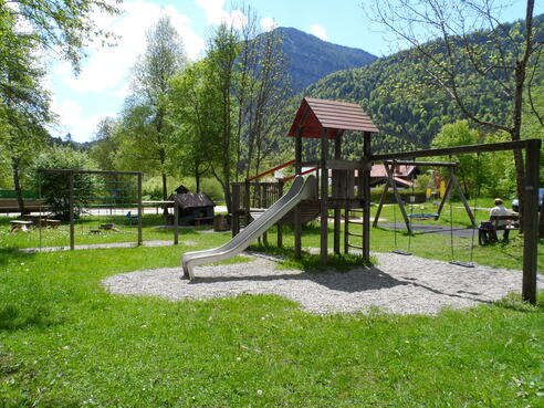 Spielplatz in Weißbach a. d. Alpenstraße