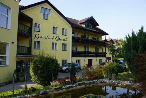 Gasthof badl Hall in Tirol