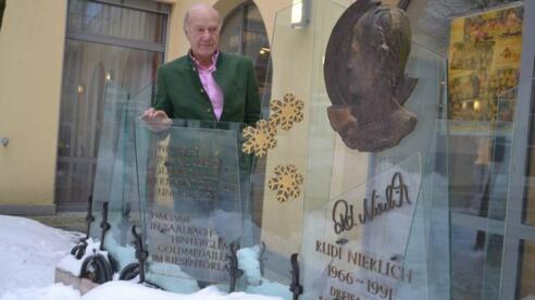 Rudi Nierlich Denkmal