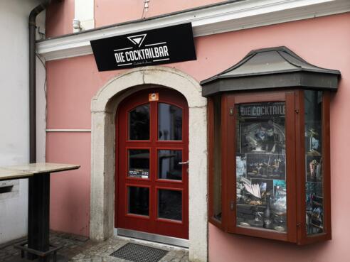 die-cocktailbar-em