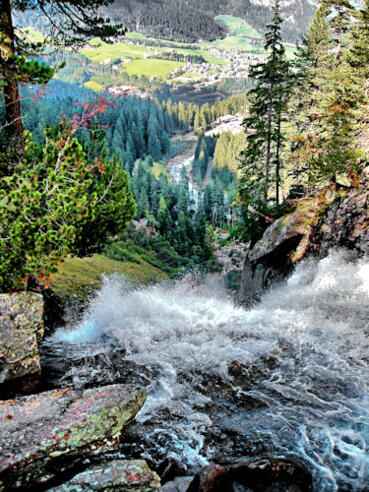 Blick vom 3. Wasserfall ins Tal