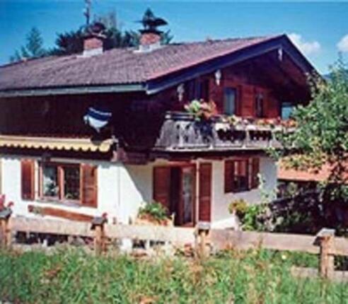 https://images.im-web.de/objekt_pics/obj_full_32155_001.jpg