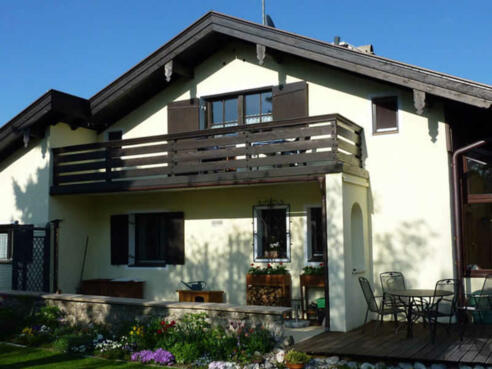 https://images.im-web.de/objekt_pics/obj_full_32970_001.jpg