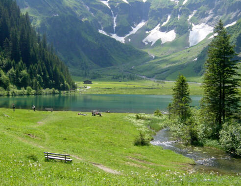 Der malerische Hintersee
