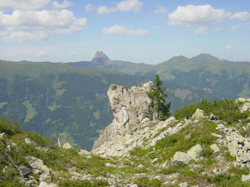 Das Elferschlössl beim Abstieg zur Karlam