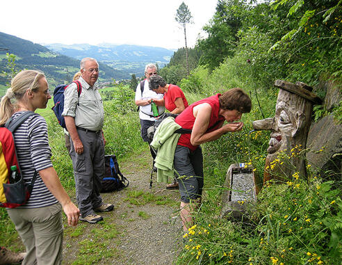 Trinkbrunnen am Smaragdwanderweg