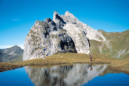Schweizer Tor mit Kirchlispitzen