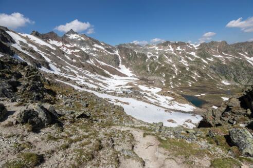 Blick vom Gstansjöchli Richtung Kaltenberg (c) Lucas Tiefenthaler / Vorarlberg Tourismus