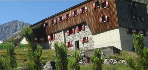 Sulzenauhütte