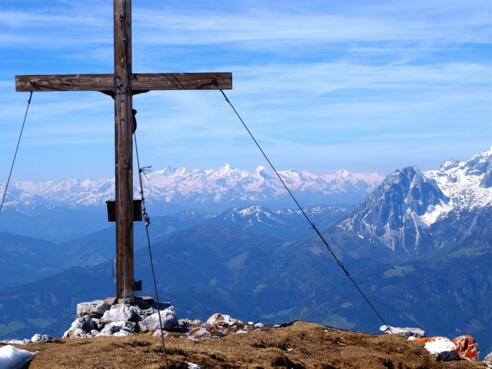 Eiskogelkreuz 2321 m mit Glockner