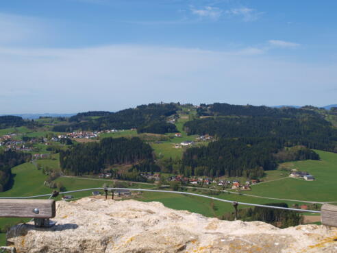 Hansberg 848m, von der Ruine Waxenberg gesehen