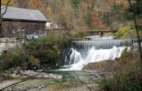 P am Wasserfall 460m