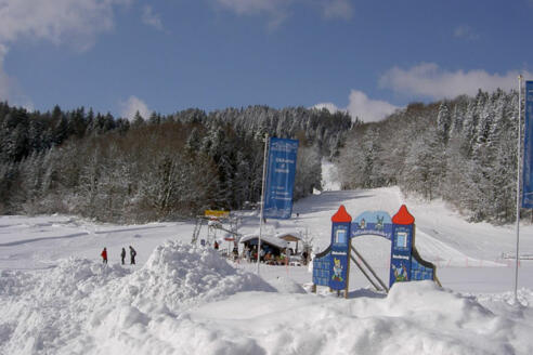 Kinderübungshang in der Skiregion Sachrang.