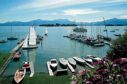 Bootsverleih Grünäugl am Chiemsee.
