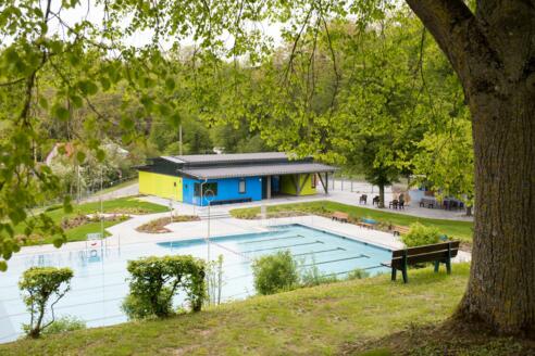Blick auf das Schwimmbad Markt Einersheim