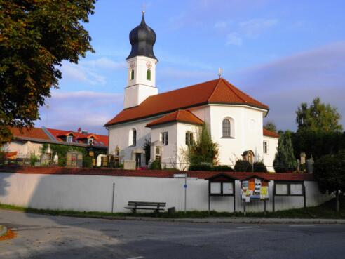 Neufahrn: Kirche