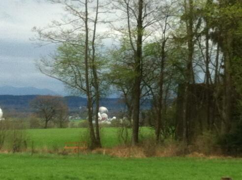 Weitblick auf Erdfunklöcher