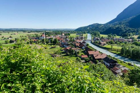 Wanderung - Eschenlohe über den Heuberg - Blick über Eschenlohe Richtung Ohlstadt