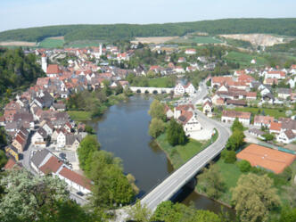 Aussichtspunkt mit Blick auf das Schloss Harburg